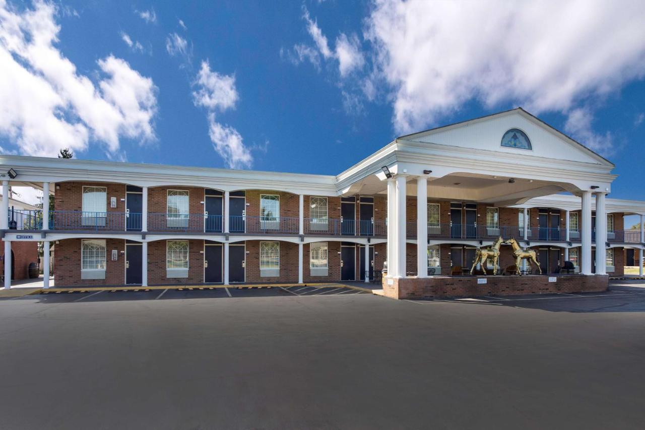 Surestay Hotel By Best Western Bardstown General Nelson Exterior photo