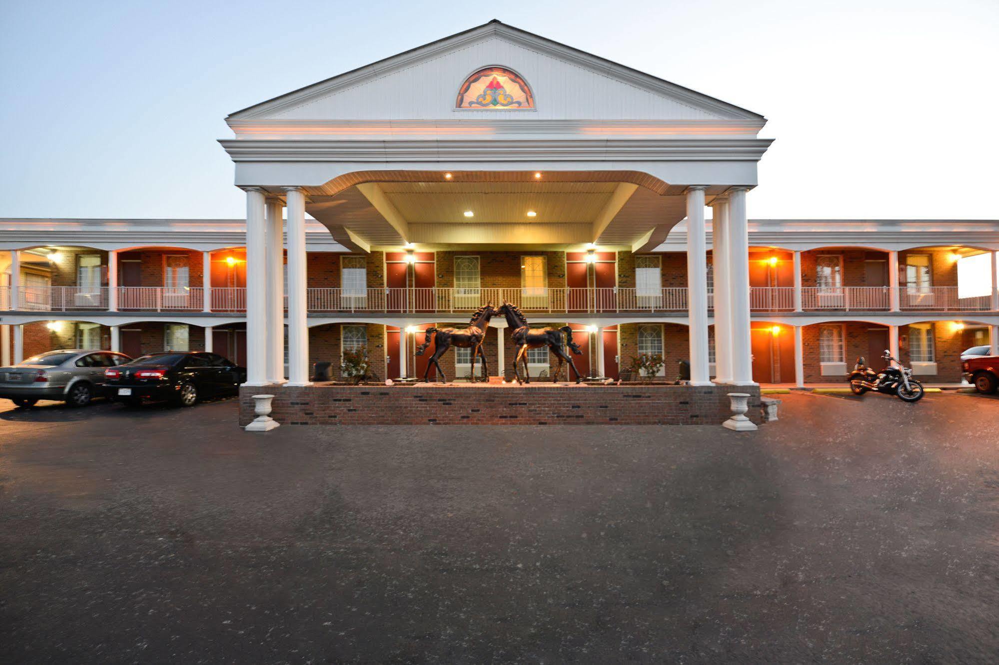 Surestay Hotel By Best Western Bardstown General Nelson Exterior photo